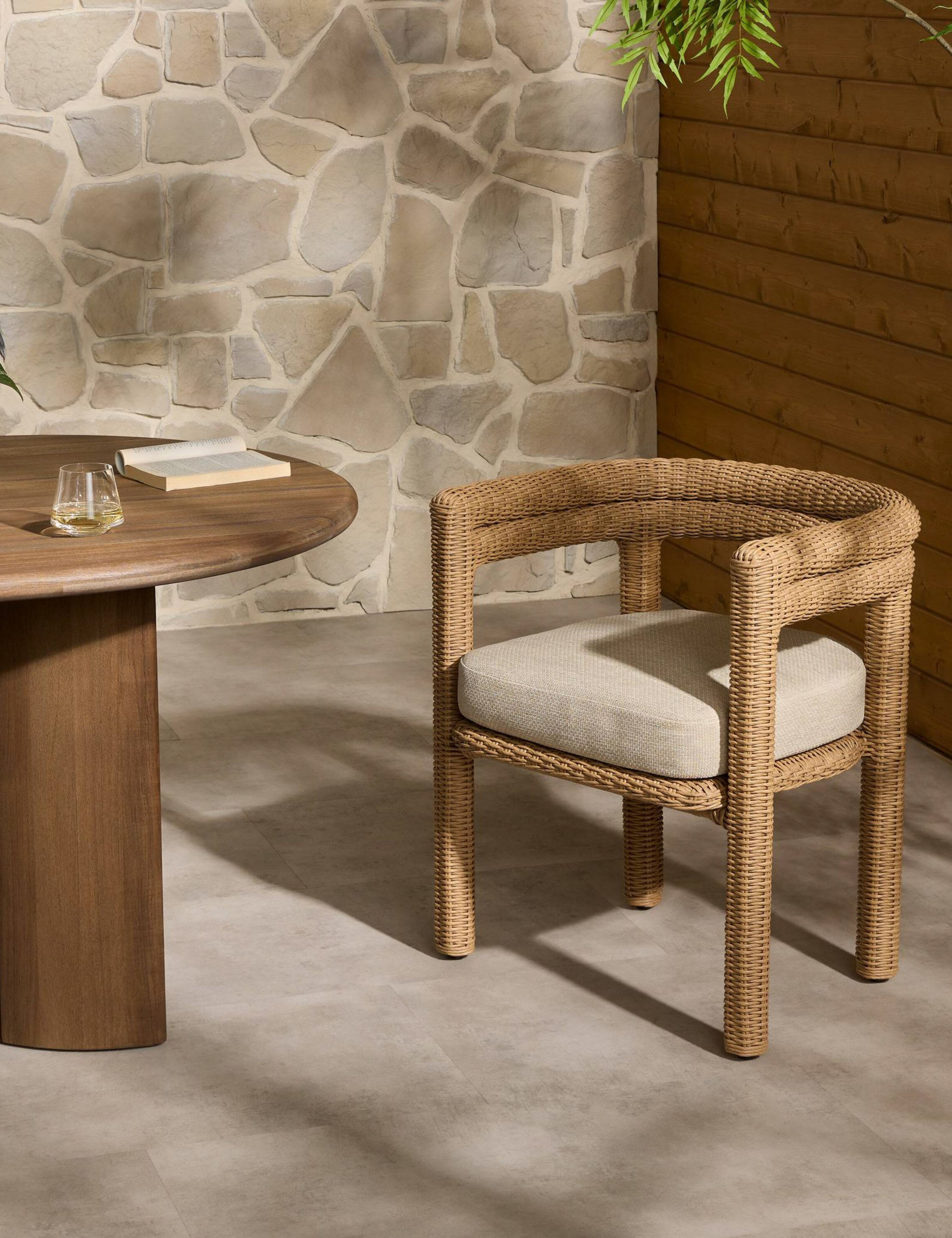 Sola Outdoor Dining Chair