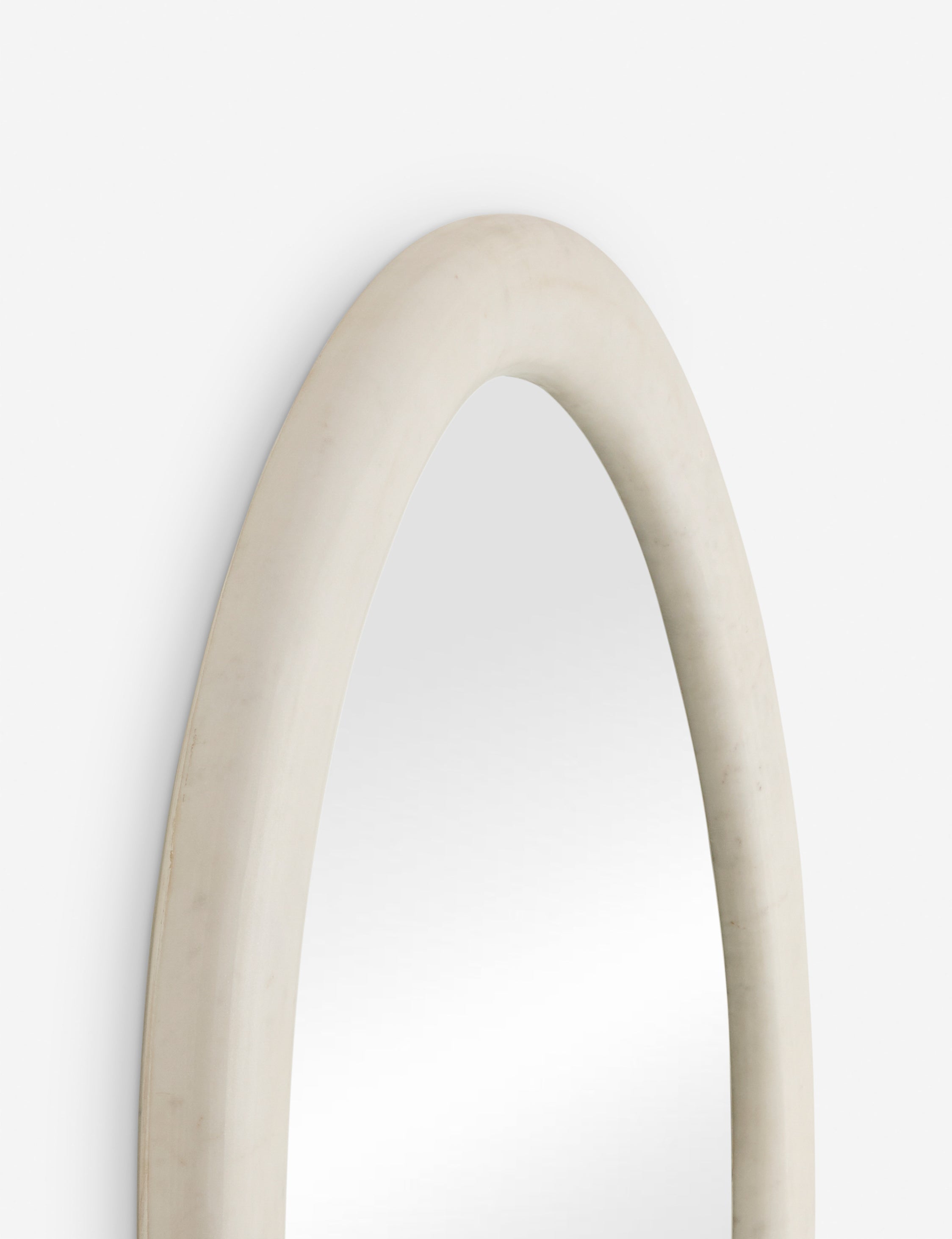 Fedde Oval Mirror